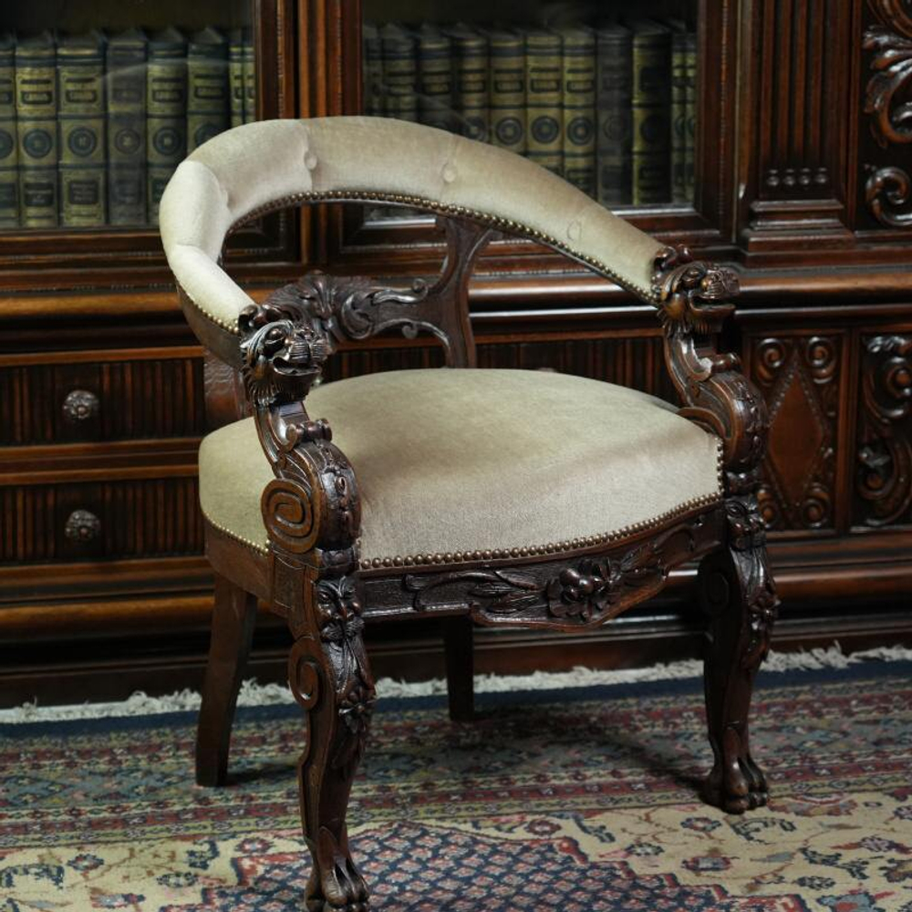 Кресло для кабинета