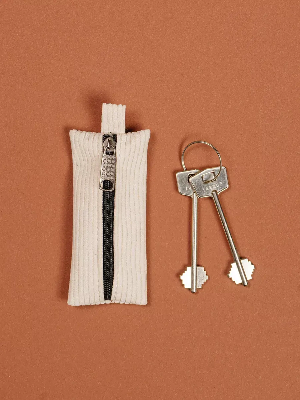 Ключница карманная кожаная