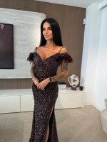 вечернее платье с пайетками и перьями + plus size