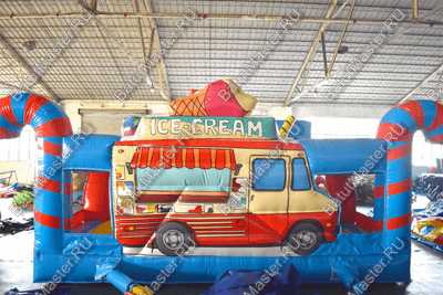 Коммерческий надувной батут "Мороженое" 6*6*3.5 м