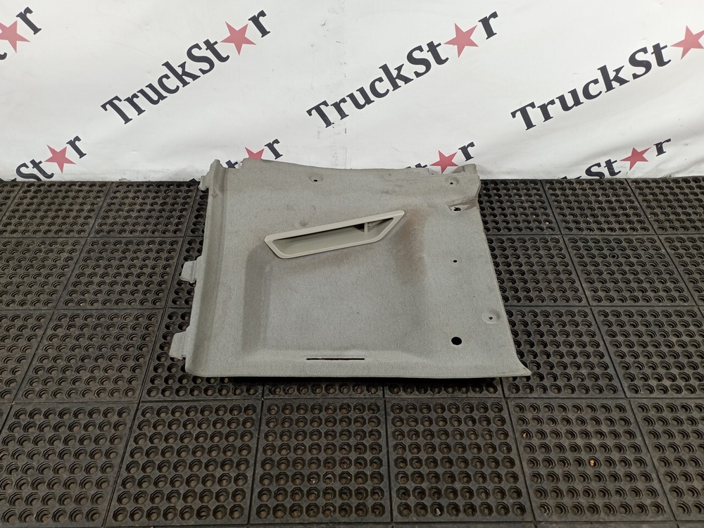 Обшивка салона правая