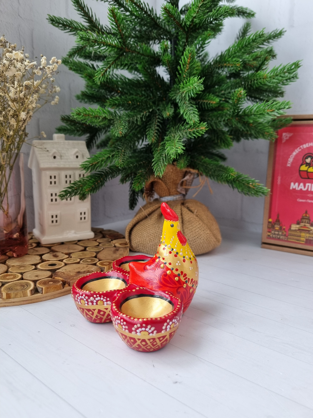 Фарфоровая подставка для яиц "Курочка"