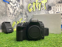 Canon EOS 5D Mark II 30.300 кадров