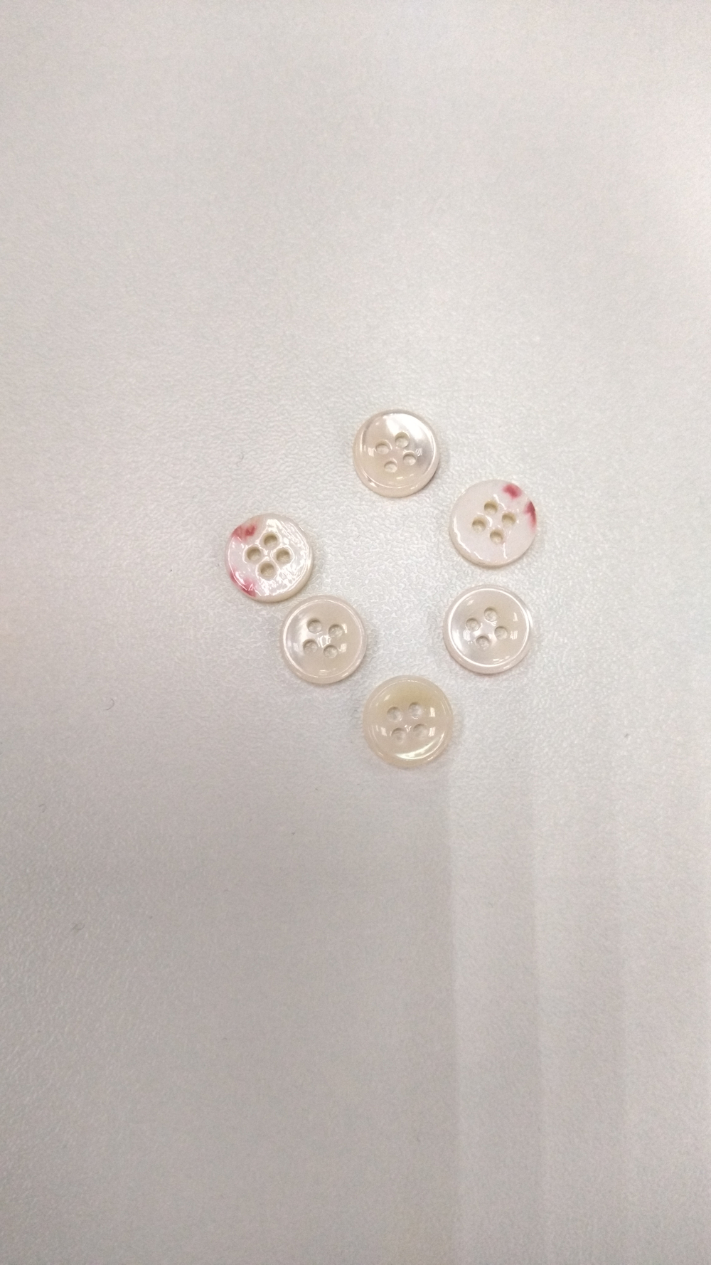 Пуговица перламутр