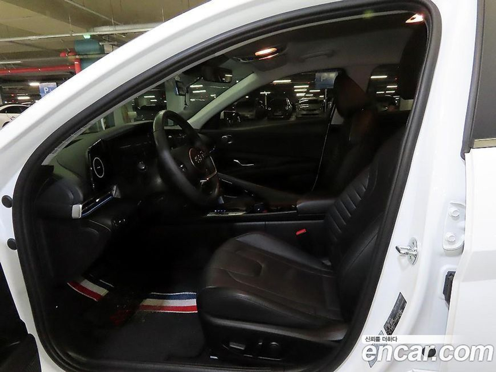 Hyundai Avante (CN7) 1.6 (05.2020)