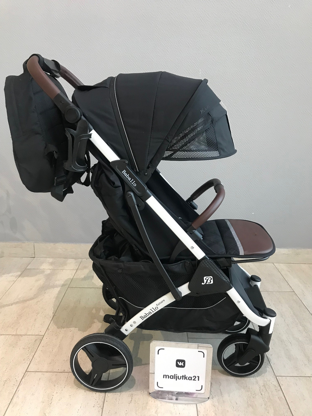 Коляска прогулочная Babalo 2024 черный текстиль на белой раме