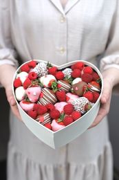 Малина + клубника в шоколаде