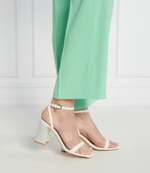 Кожаные босоножки на каблуке Guess - экрю(FLJGEL LEA03)