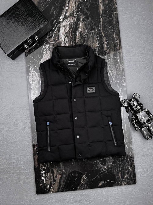 Пуховый жилет Dolce & Gabbana