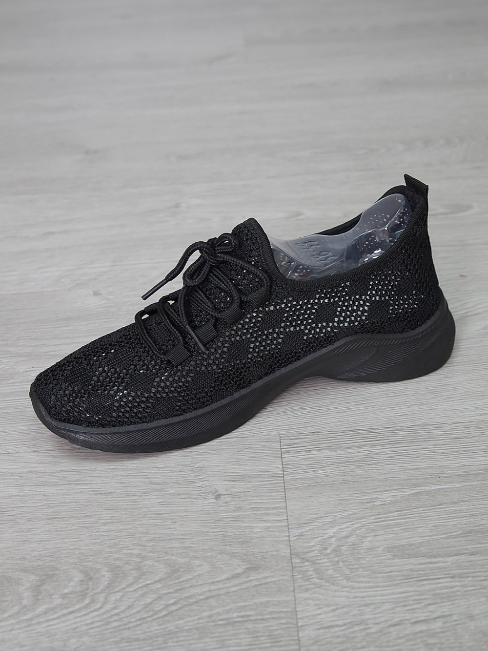 Кроссовки женские летние