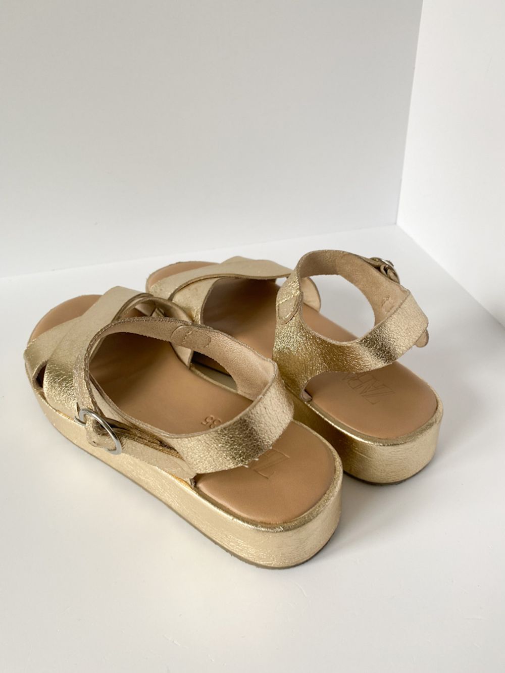 Босоножки Zara, 35