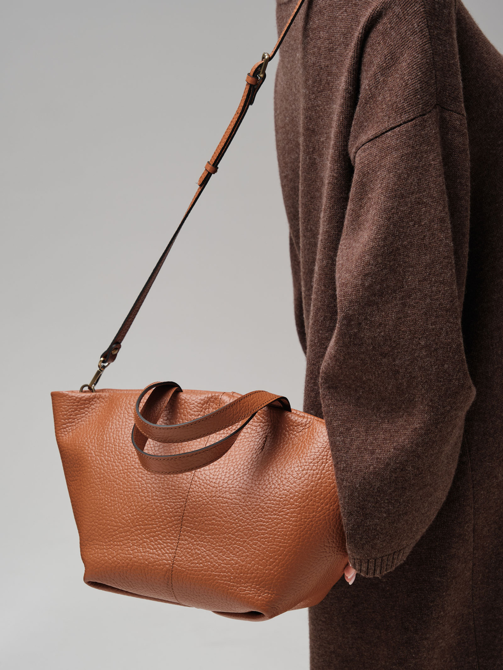 Кожаная сумка Azaro 31355 коричневый камень