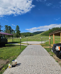 Территория ресторана юрты