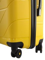 Чемодан 463 / С ремнем / Полипропилен