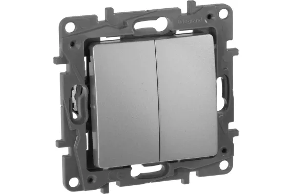 Выключатель Legrand Etika 2-клавишный проходной алюминий 25620