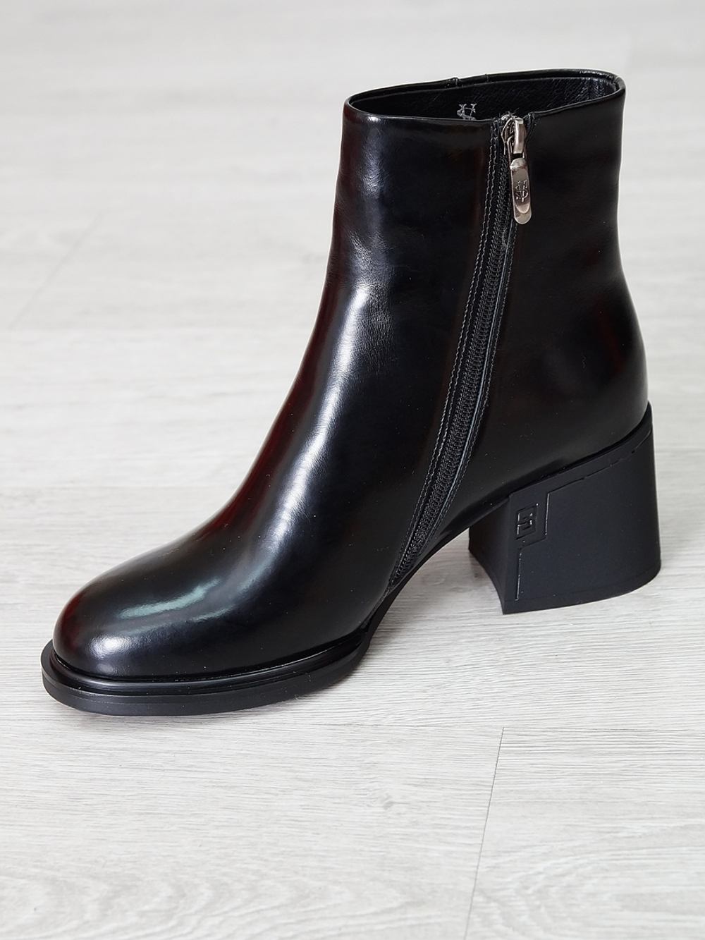 Полусапожки женские зимние