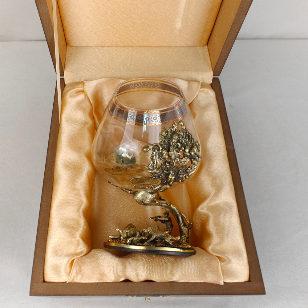 Бокал для коньяка "Охота на кабана" в подарочном футляре