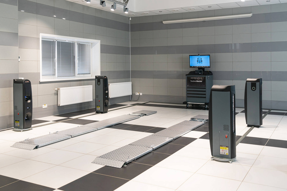 Стенд сход-развал ТехноВектор 8 8214