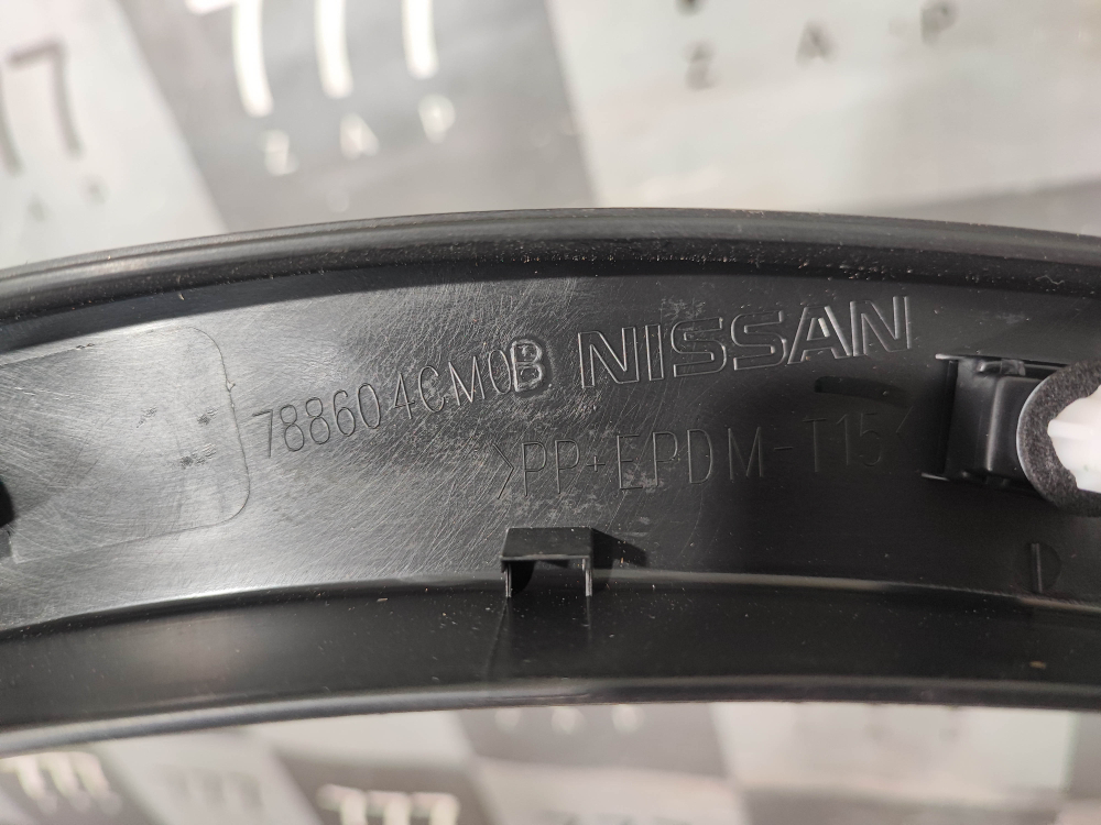Накладка расширитель крыла заднего правого Nissan X-Trail 3 (T32) 13-23 Новое Оригинал 788604CM0B