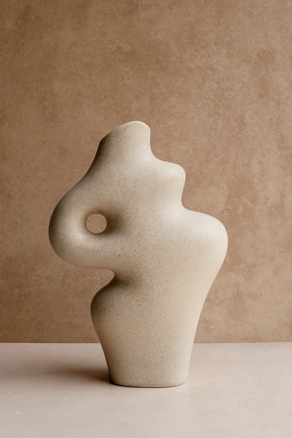 Ваза Solar IV бежевая