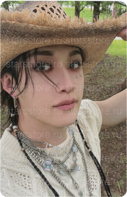 Фотокарта Bang Chan STRAY KIDS - KARMA (MAKESTAR)