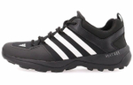 Кроссовки Adidas Daroga Plus Canvas