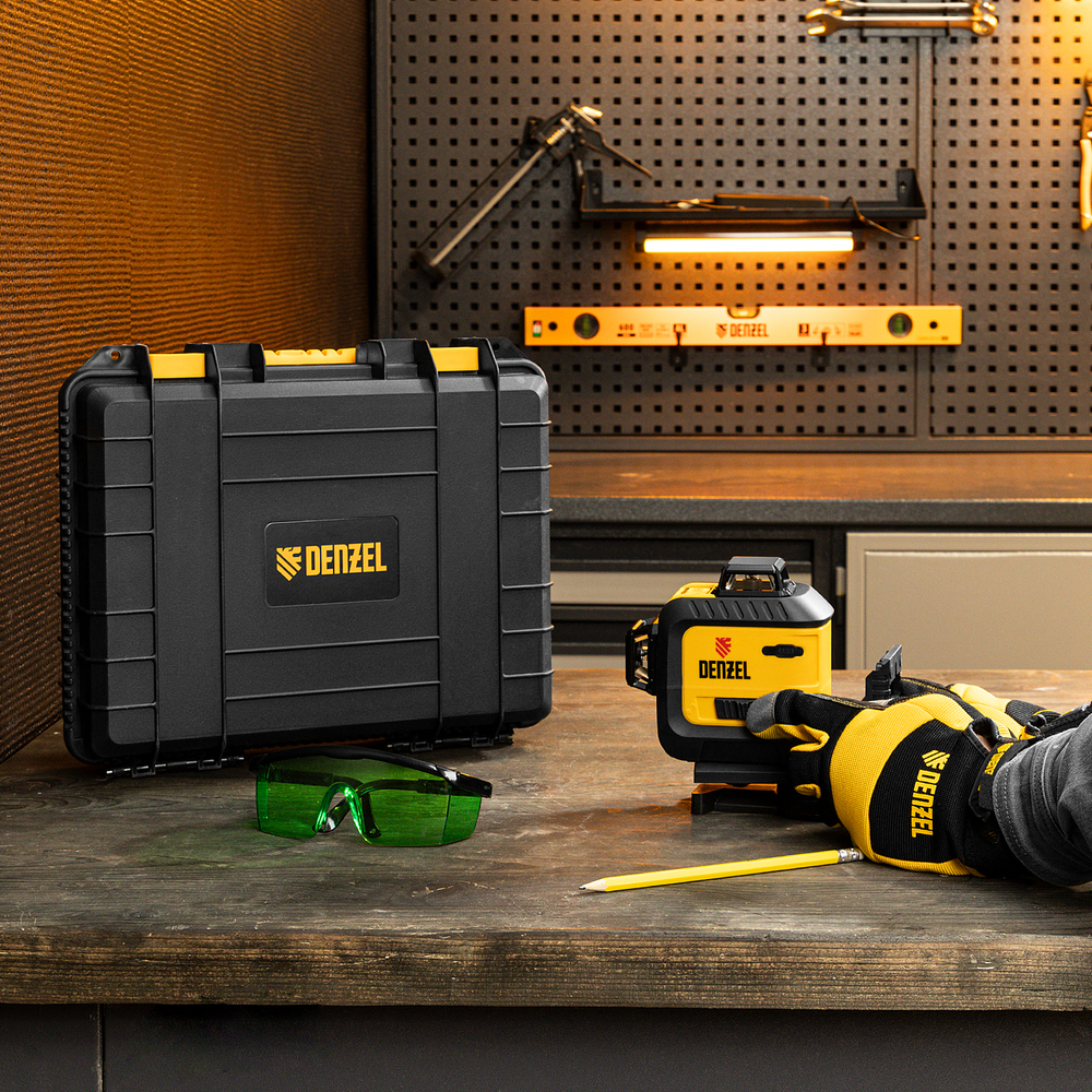 Лазерный уровень мультипризм. LXI 360-3 Green, 30 м, 520 Нм, акк. Li 2800 mAh, резьба 1/4" Denzel