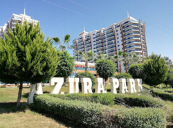 ЖК "AZURA PARK RESIDENCE" Турция, Аланья, район Махмутлар. Жилой комплекс - это не просто квартира, это билет в беззаботную жизнь уровня премиум-класса, где инфраструктура затмевает многие пятизвездочные отели