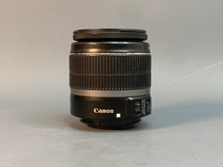 Canon 600D Kit 18-55mm 3.5-5.6 IS 12.000 кадров