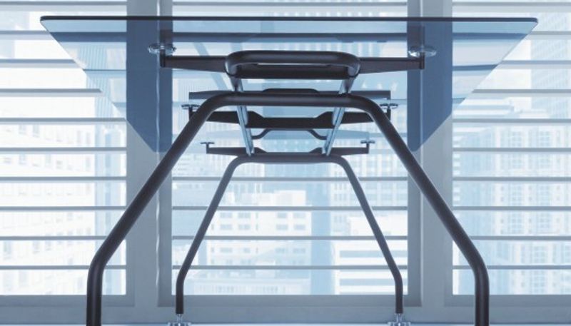 Конференц-стол со стеклянной столешницей (XEON)