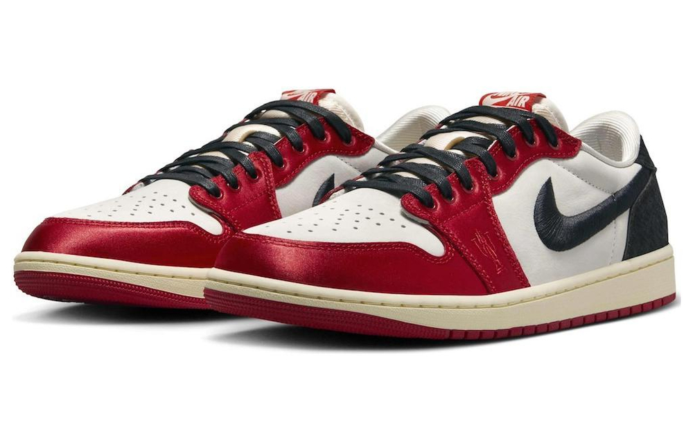 Кроссовки Trophy Room X Jordan Air Jordan 1 Low Og Away