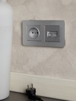 BRITE Розетка 1-местная без заземления без защитных шторок 10А РС10-1-0-БрА алюминий IEK