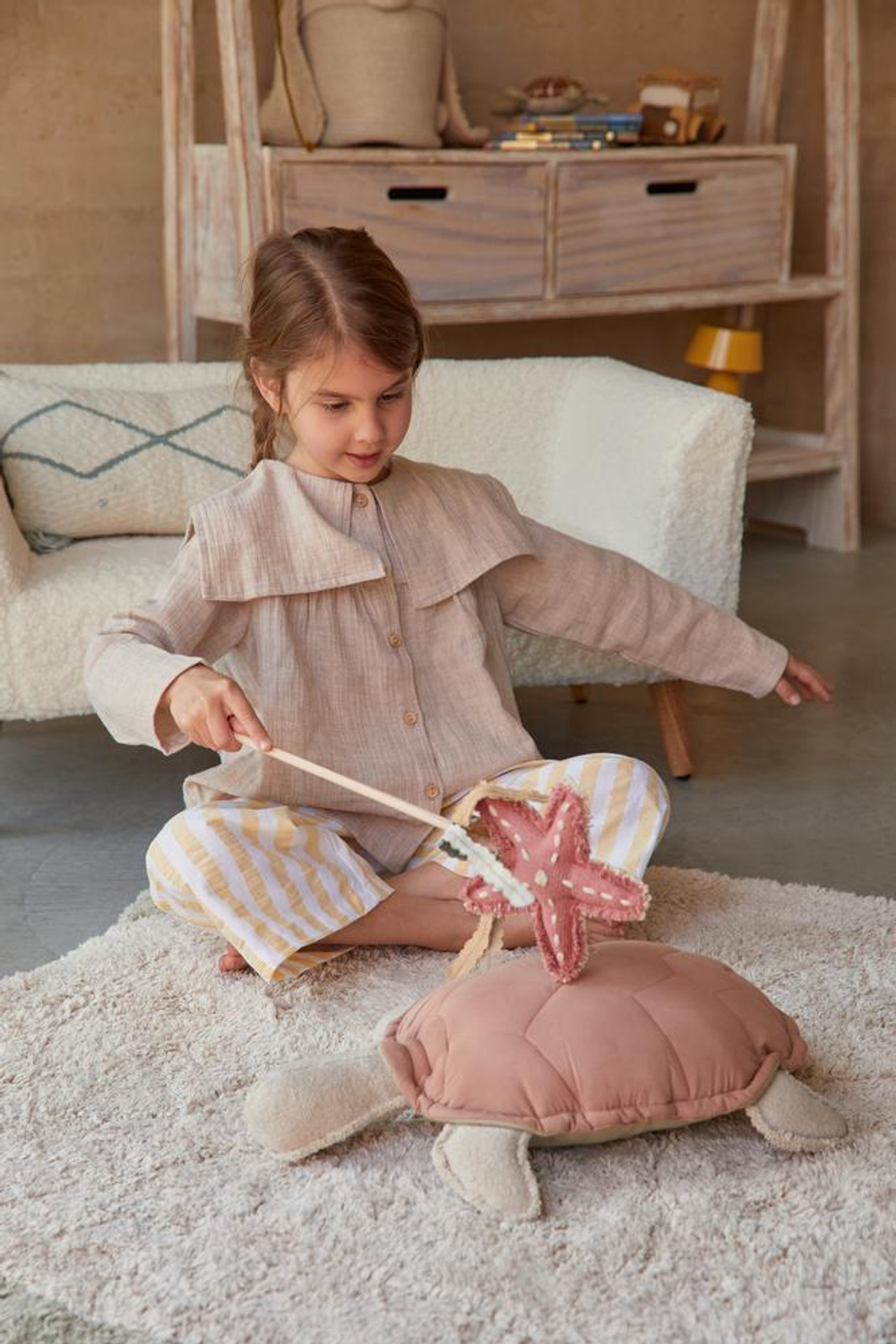 Подушка Lorena Canals Turtle Cushion (30 x 45 см)