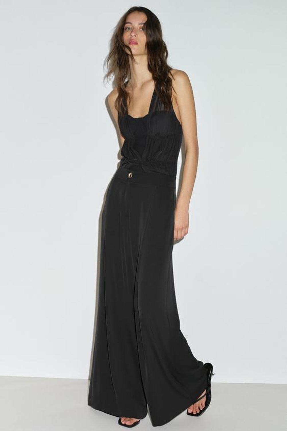 ZARA БРЮКИ-ПАЛАЦЦО С ЗОЛОТИСТОЙ ПУГОВИЦЕЙ, ЧЕРНЫЙ