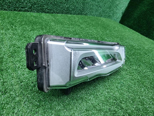 ПТФ правая BMW X5 G05 (2018-2023)