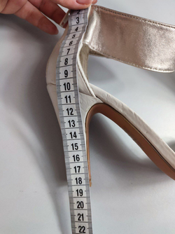 Босоножки Promod на каблуке 38 размер