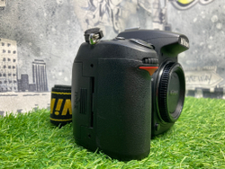 Nikon D7000 (10.200 кадров)