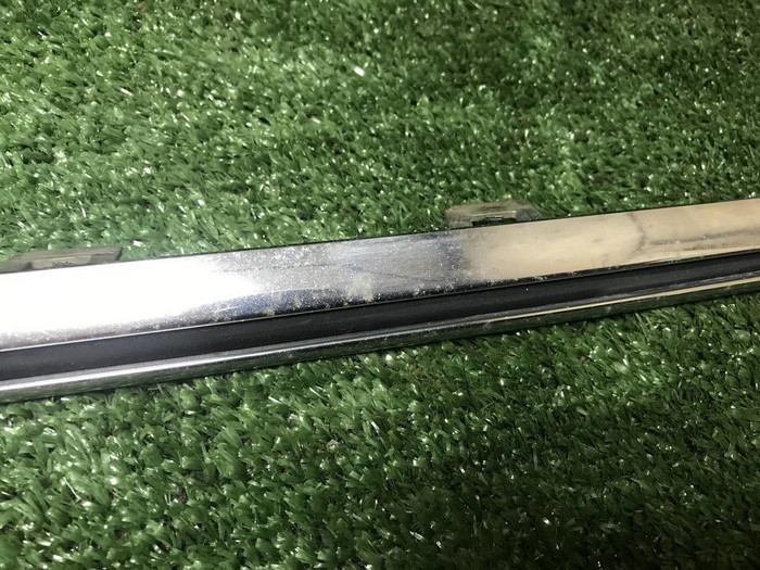 Молдинг решетки радиатора Mercedes E W213 (16-21)