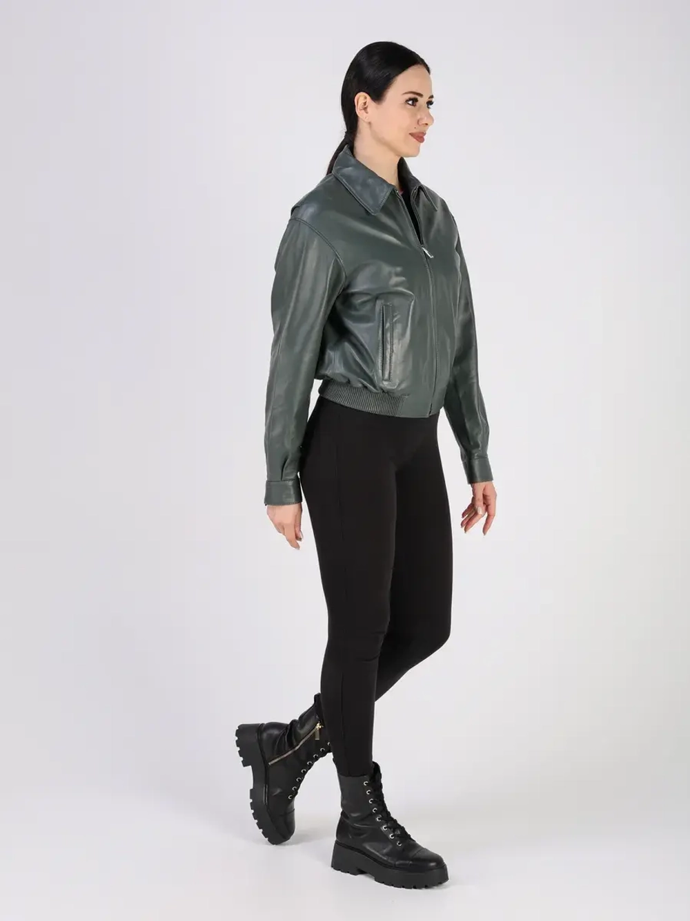 Кожаная куртка демисезонная