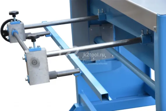 Электромеханическая гильотина Mazanek GM 1500/1,5