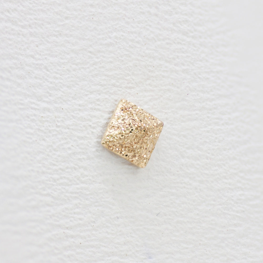 Pyrastud CrushD tops