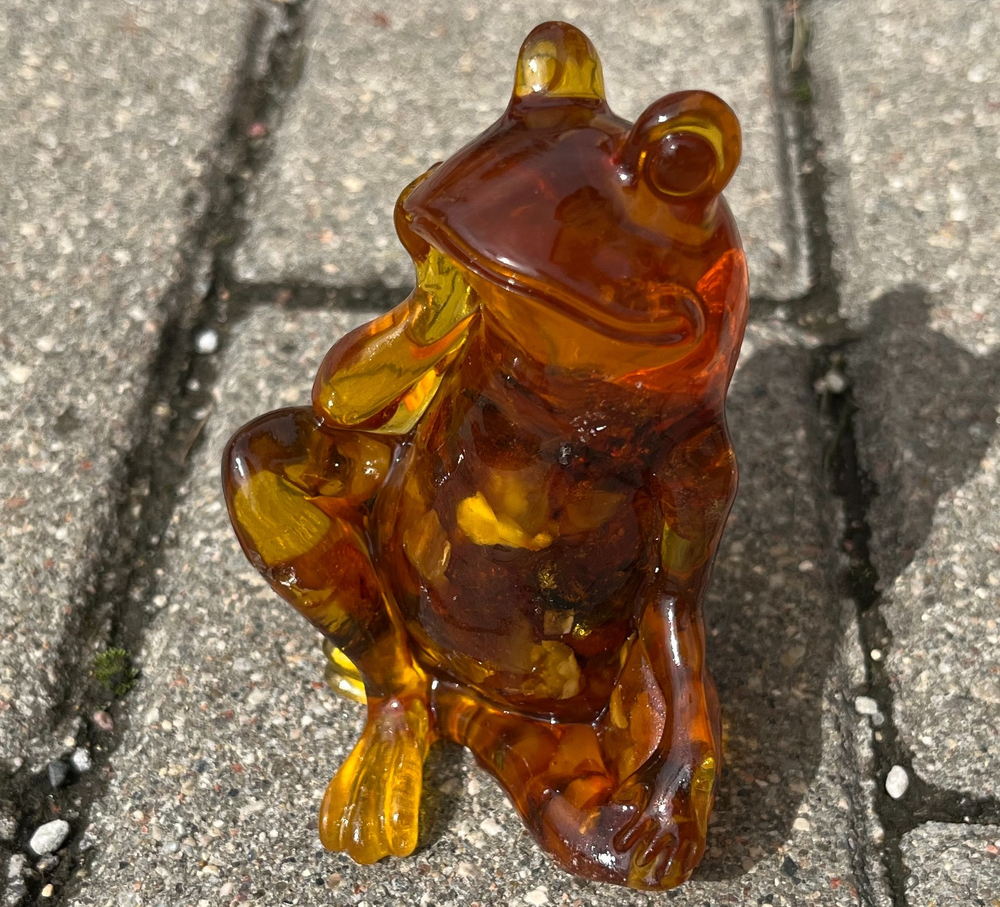 Лягушка задумчивая