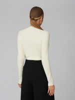 Женская водолазка молочная без горла