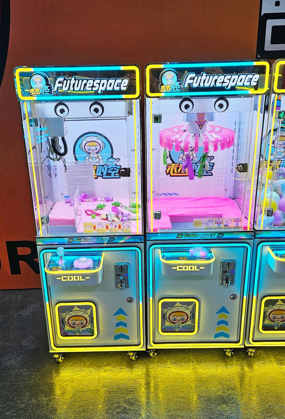 Призовой автомат кран-машина мини "Future space"