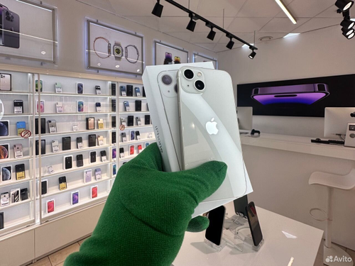 iPhone 13, 128 ГБ б/у