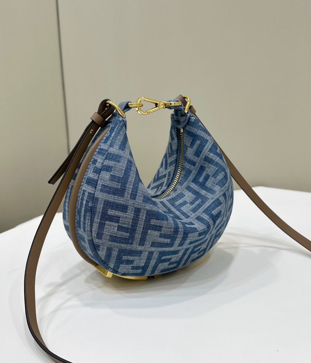 Fendi Fendigraphy Mini 20 cm