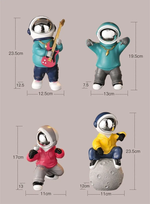 Космонавт 23см