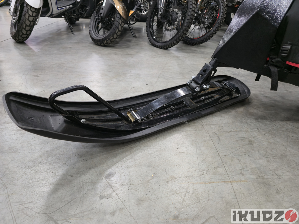 Мотоснегокат (сноуборд) IKUDZO SNOWBIKE 20л.с.