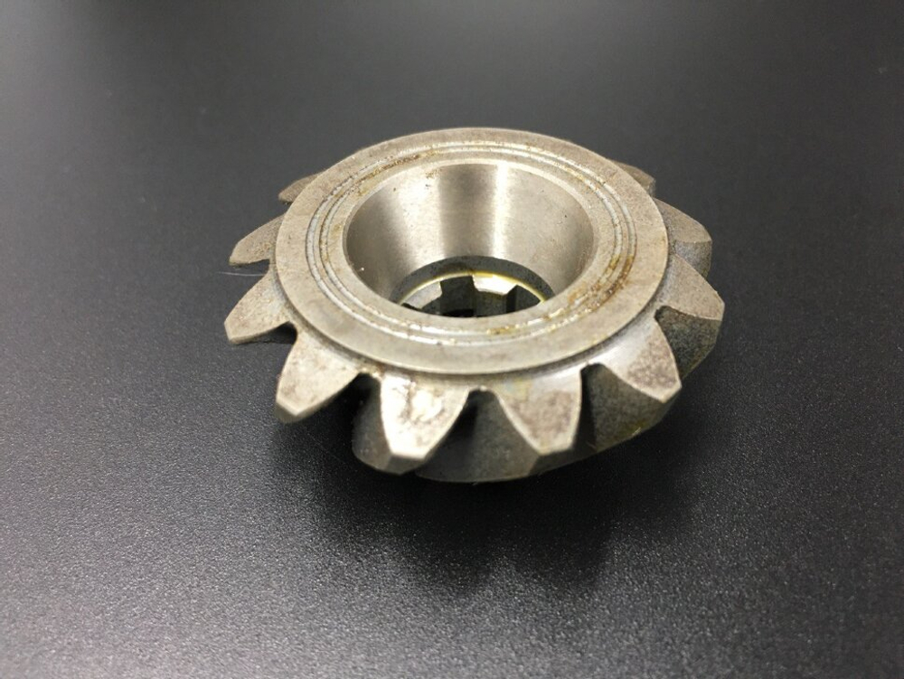 Шестерня вертикального вала (Пиньон) Yamaha 40X, F30-40 (66T-45551-00) (Yamaha)