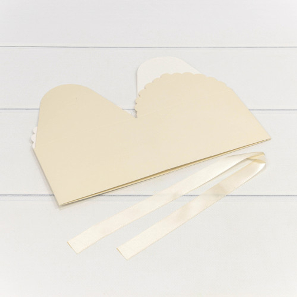 Коробка сборная 14х14х10 см с атласной лентой (Бежевый)